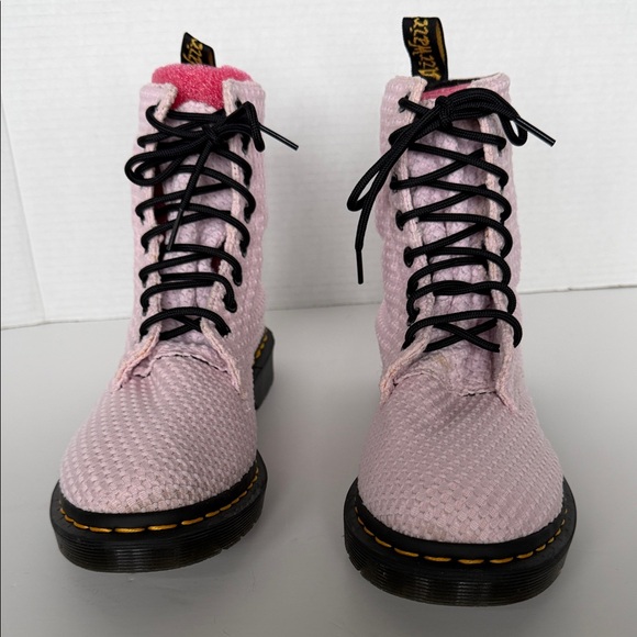 Dr. Martens Page WC Boots Women's Sz 7 Waffle Cotton Bubblegum Pink Combat Rare - Picture 3 of 10